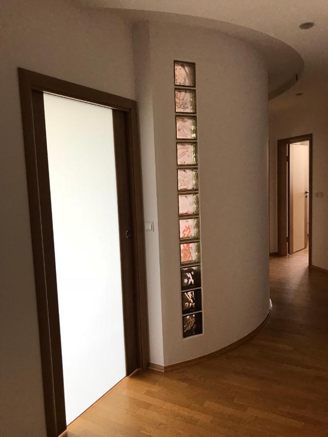 شقة وارسو  في Apartament Lewandow المظهر الخارجي الصورة